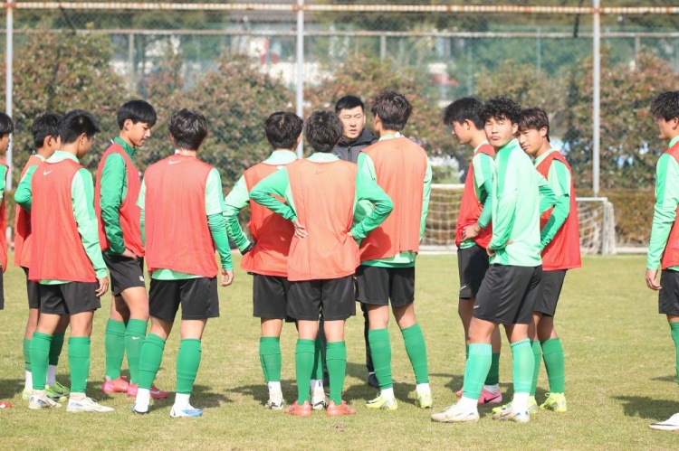  浙江U18、U16兩隊(duì)已前往日本橫濱和琦玉，進(jìn)行為期約10天的拉練