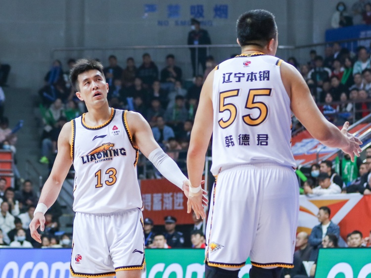  里程碑！韓德君8625分追平郭艾倫 并列遼籃隊(duì)史得分王