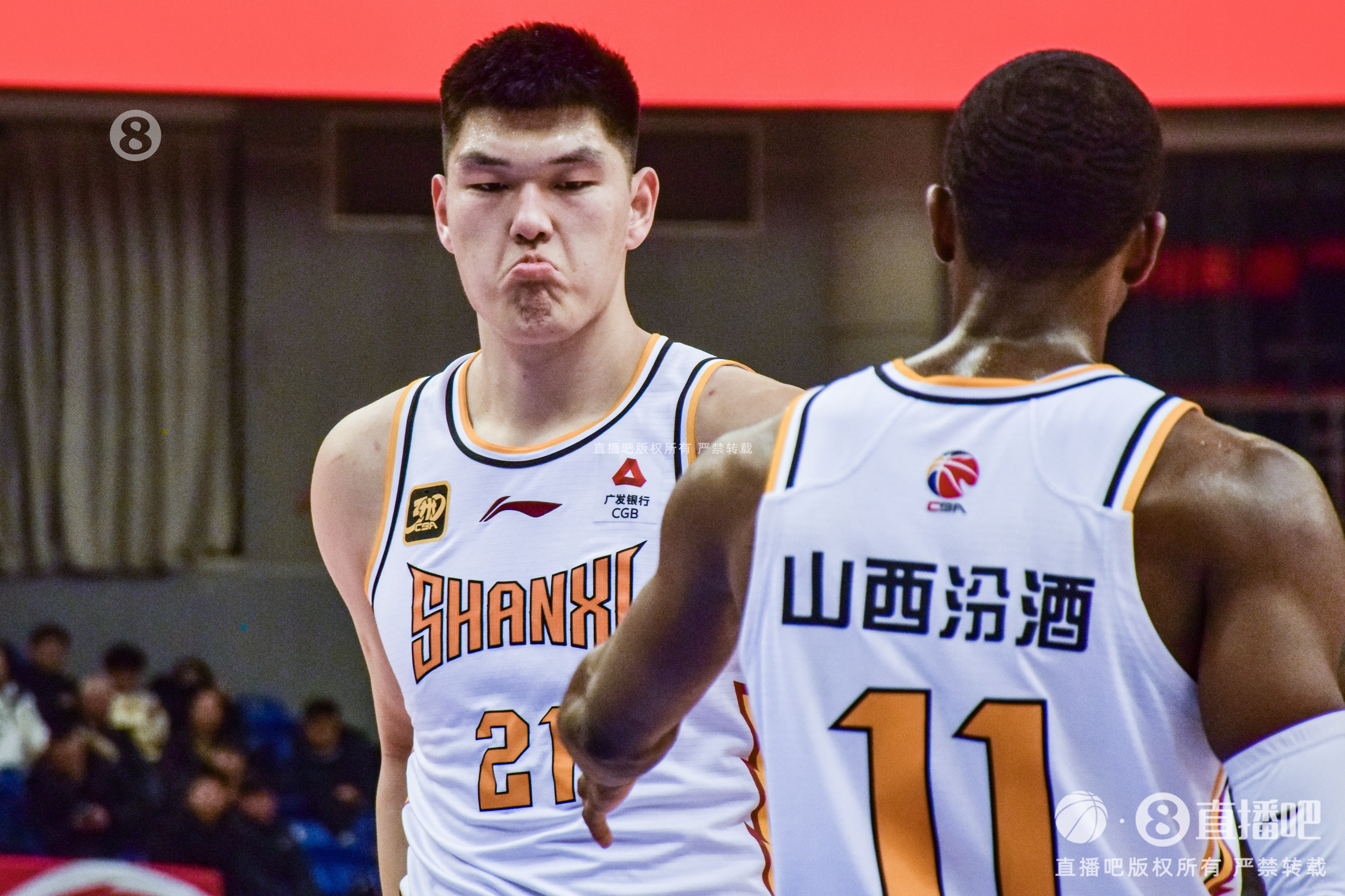  季孟年：劉傳興和法耶的內(nèi)線組合 是山西今年蛻變的原因之一